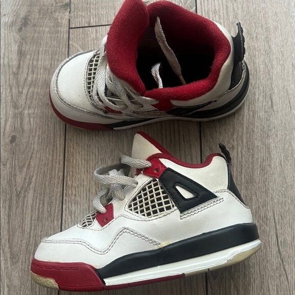 Jordan Toddler Sneakers - Picture 7 of 7